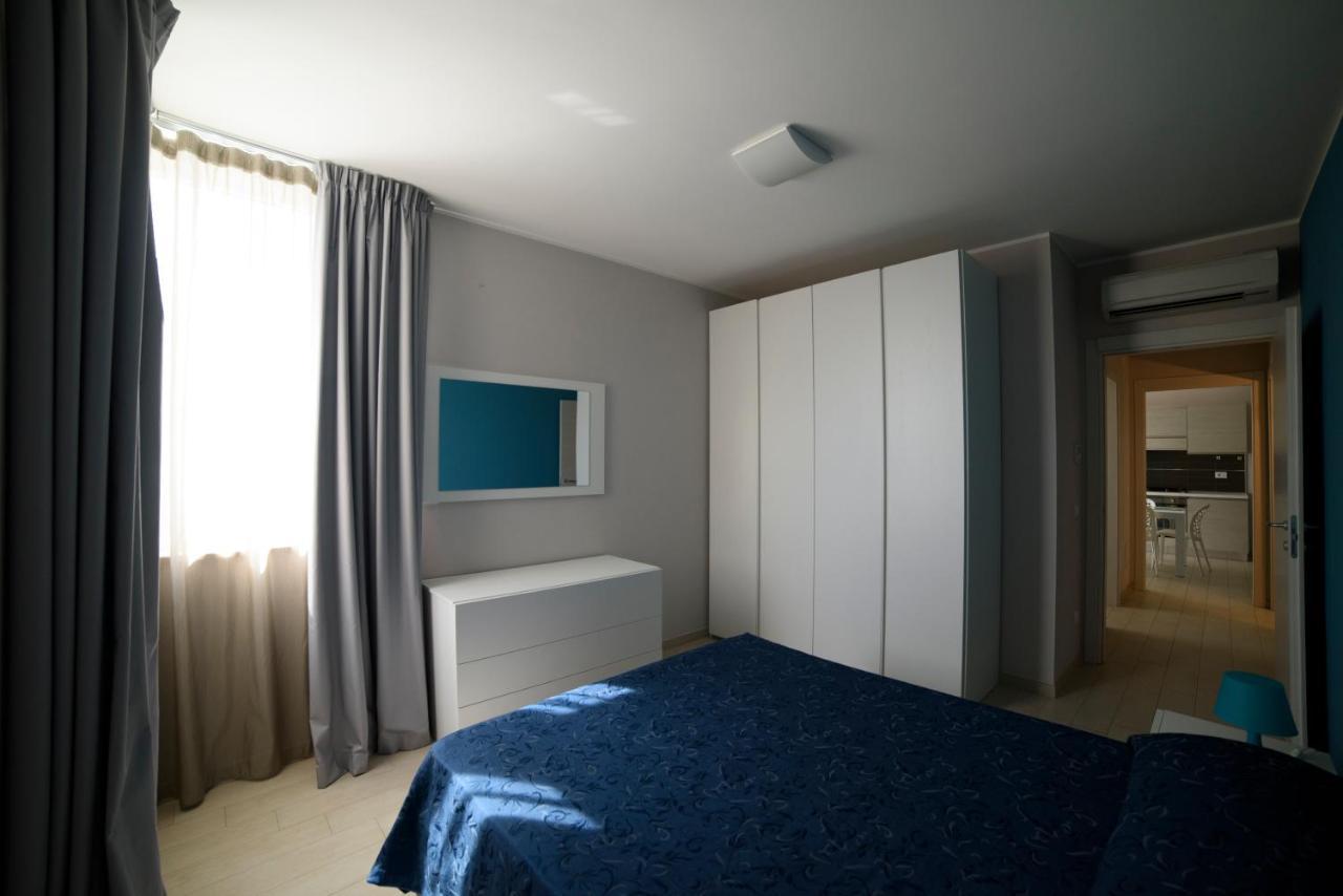 Case Vacanze Blue Bay Resort Roseto Degli Abruzzi Exteriör bild