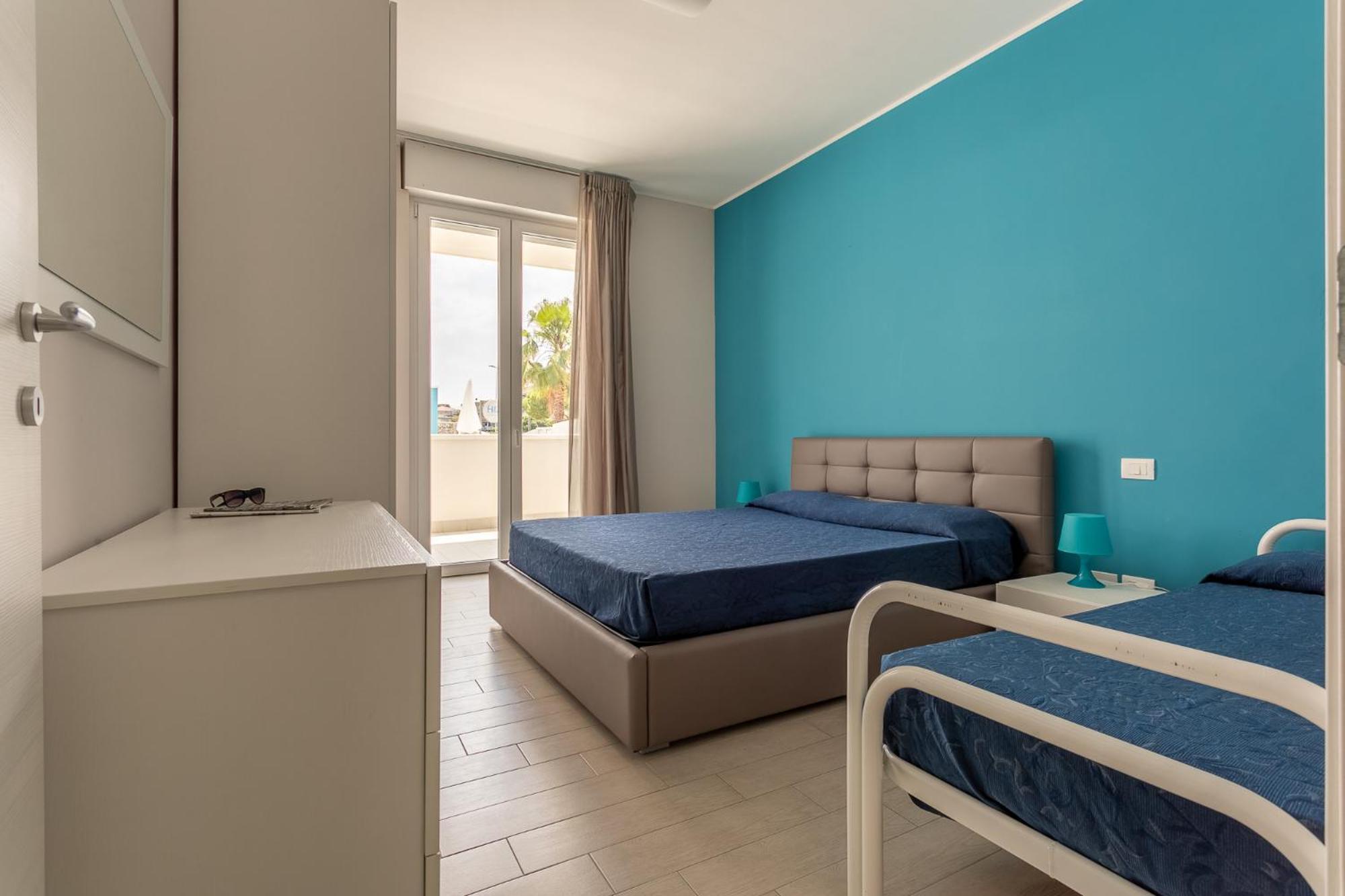 Case Vacanze Blue Bay Resort Roseto Degli Abruzzi Exteriör bild