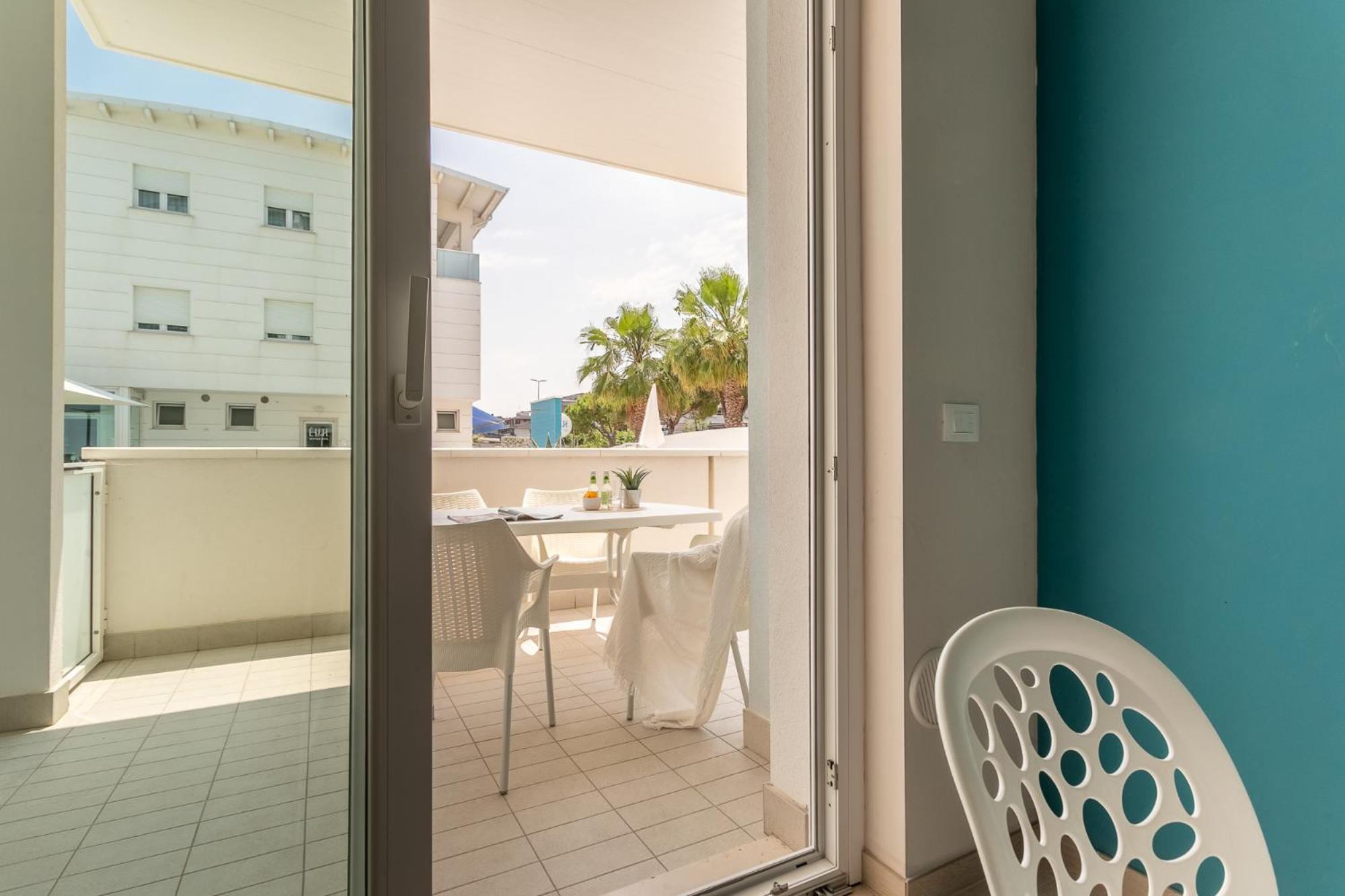 Case Vacanze Blue Bay Resort Roseto Degli Abruzzi Exteriör bild