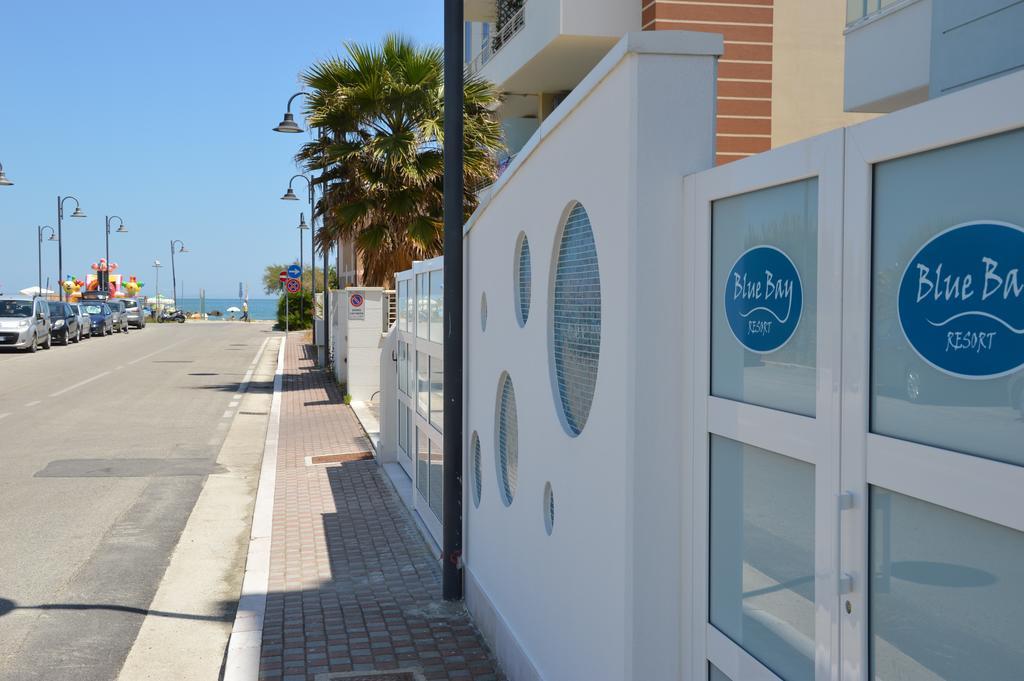 Case Vacanze Blue Bay Resort Roseto Degli Abruzzi Exteriör bild