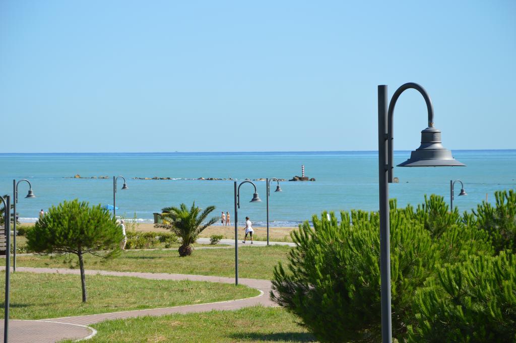 Case Vacanze Blue Bay Resort Roseto Degli Abruzzi Rum bild