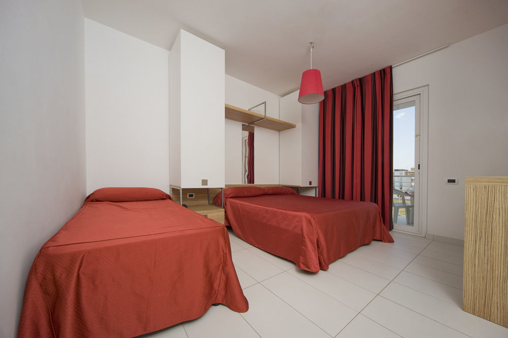 Case Vacanze Blue Bay Resort Roseto Degli Abruzzi Exteriör bild
