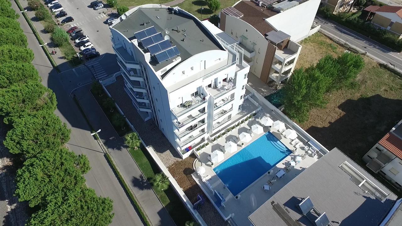 Case Vacanze Blue Bay Resort Roseto Degli Abruzzi Exteriör bild